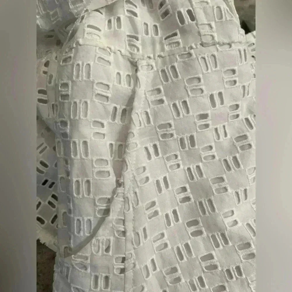 NWT Anthropologie Women’s Ivory Eyelet Lace Belted Romper - Size 4 - Picture 6 of 12